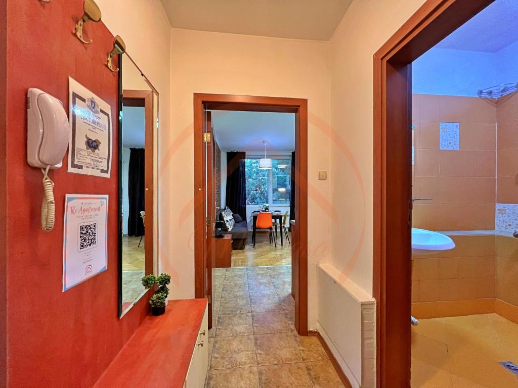 Tranquil Retreat in the Heart of Sofia: 2BR photo 3