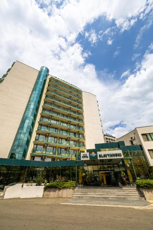 Hotel Slavyanski — photo 1