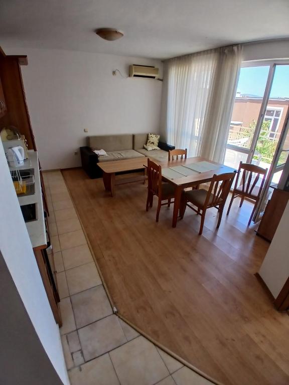 Levante apartments — photo 1