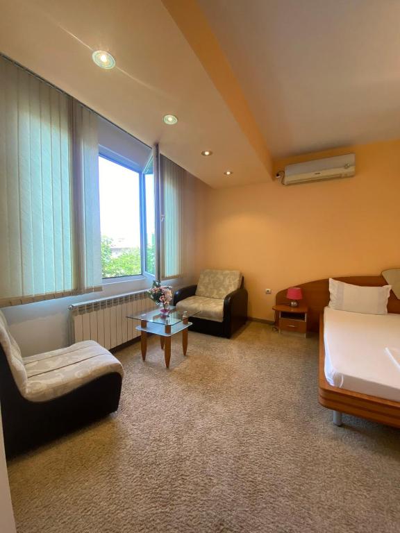hotel TEDI photo 2