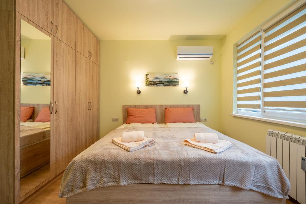 Top Location Central New & Spacious 3 BDR apt Medical Academy photo 2