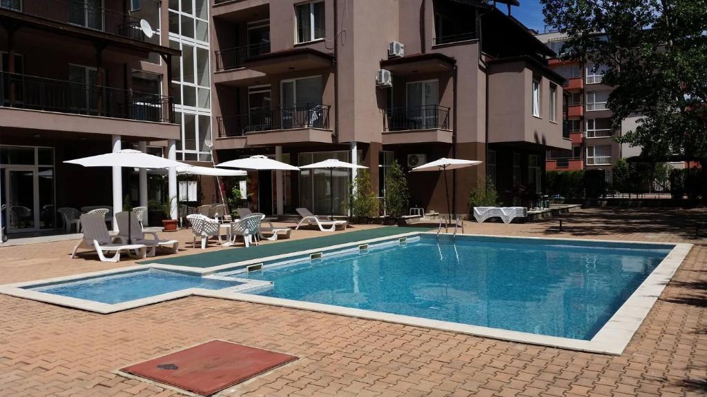 St. Sofia Apartments - Official Rental photo 2