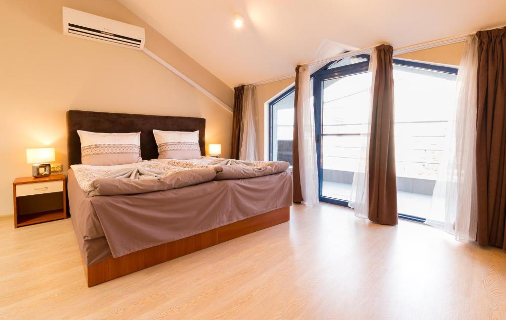 The Perfect One-Bedroom Maisonette in Plovdiv by Flat Mаnager photo 2