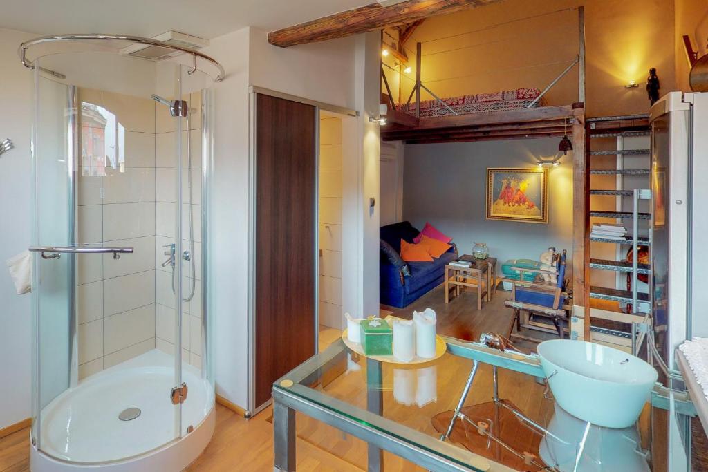 Artistic Studio in the Heart of Sofia Center by Flat Mаnager photo 3
