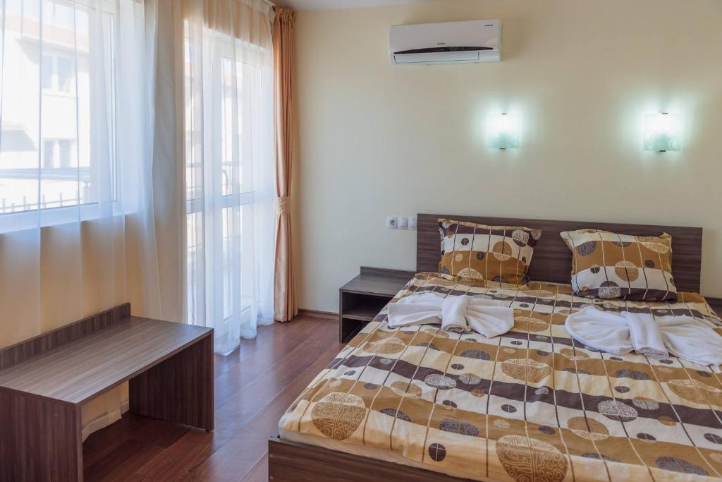 Hotel Ray photo 2
