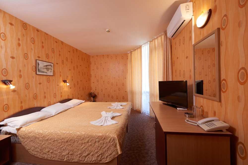 Hotel Smolyan photo 2