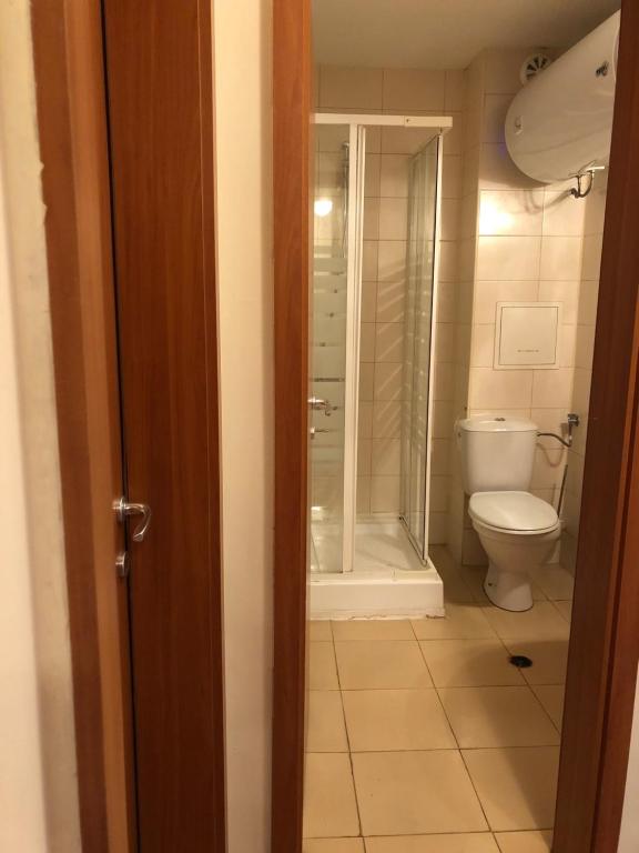 Spacious 2 Bed Apartment Close To Gondola photo 3