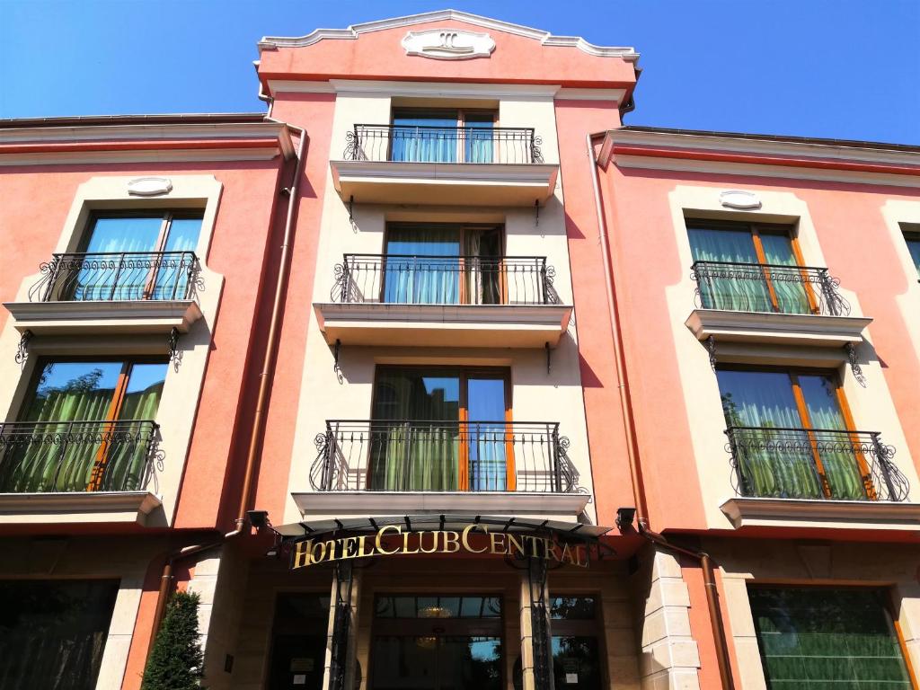 Hotel Club Central — photo 1
