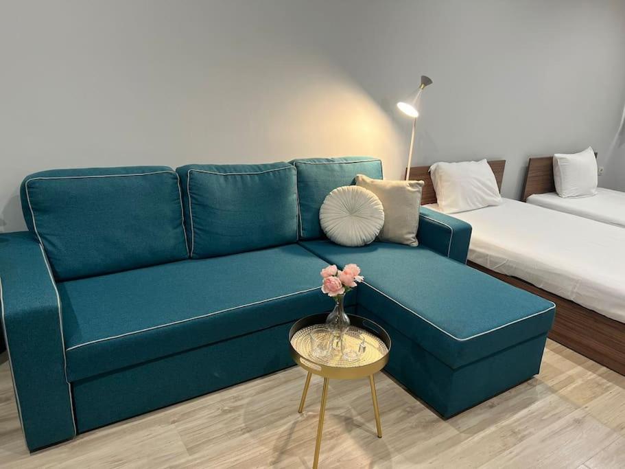 Nomadic Travelers Apartment — photo 1