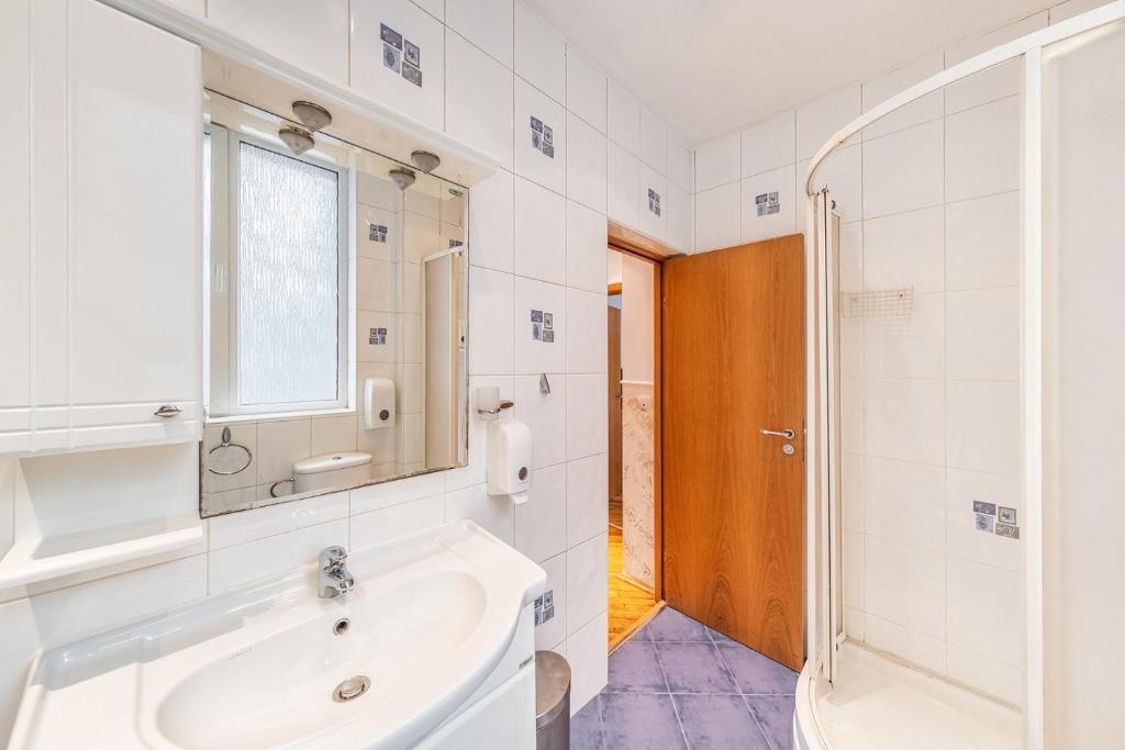 Sofia University Life Apartment photo 3