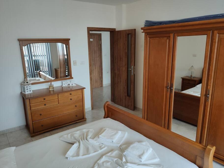 Sun Coast Apartment photo 2
