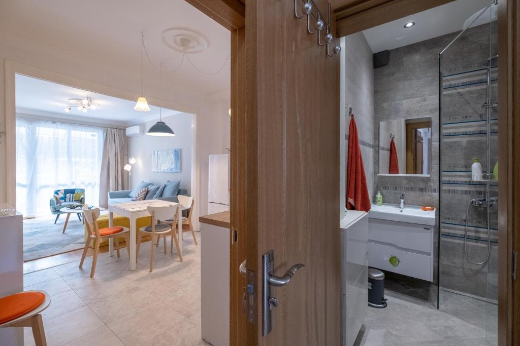 Two Bedroom Apartment Near to Doctors Garden photo 3