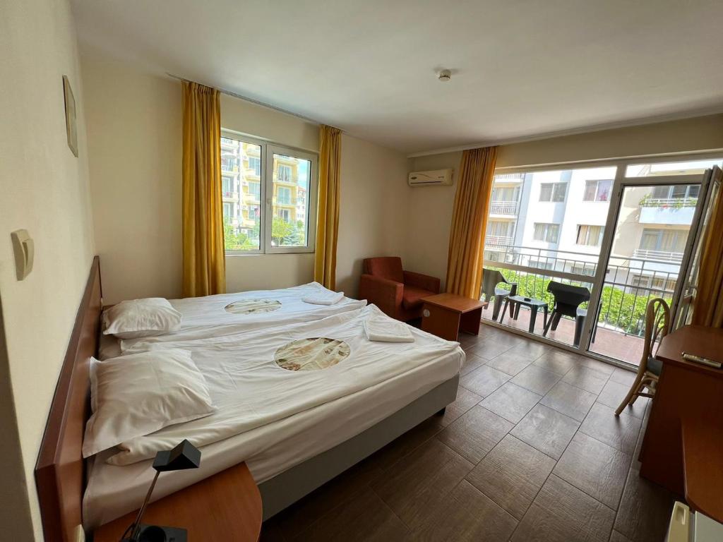 Family Hotel Romantik photo 2
