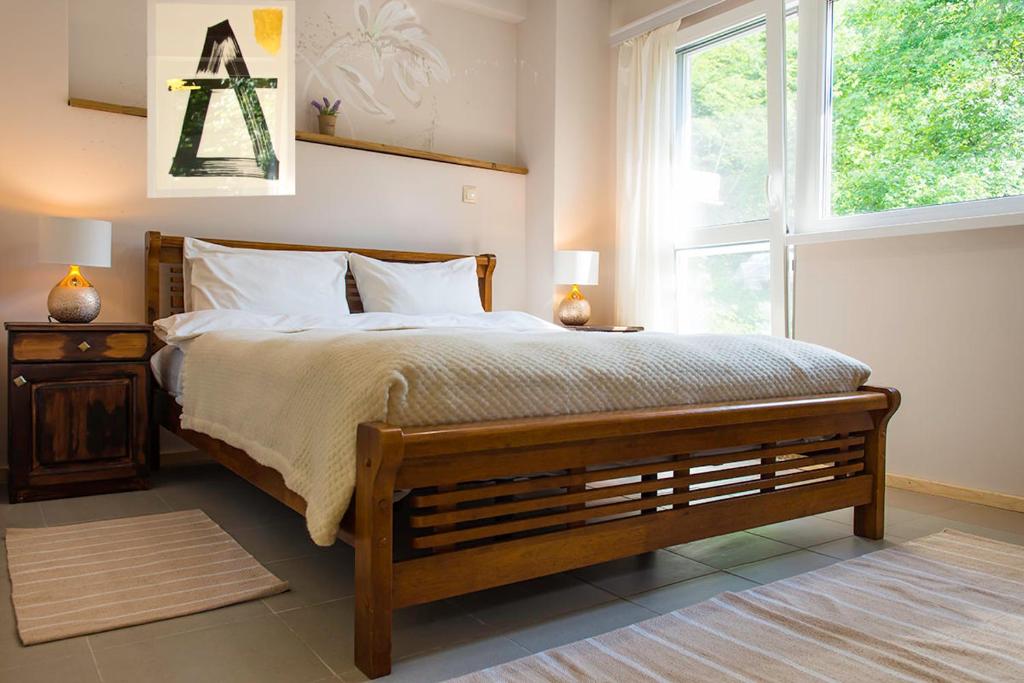 Стаи за гости в Ритрийт Център "Светлина Мир Любов" Guest rooms in Light Peace Love Center photo 3