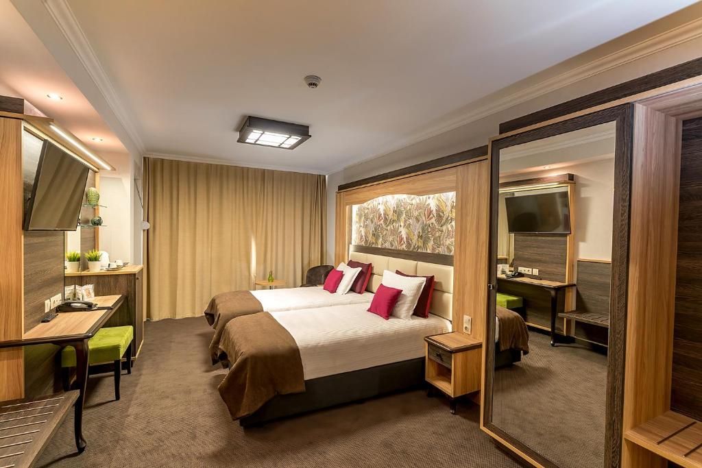 Hotel ZOO Sofia photo 3