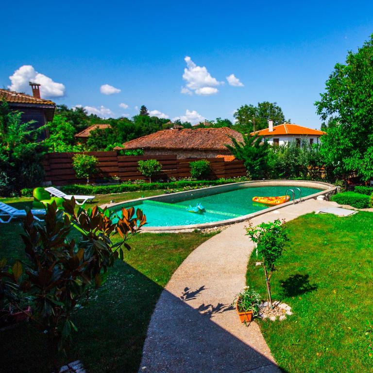 Стальовата Къща - Stalyovata House photo 3