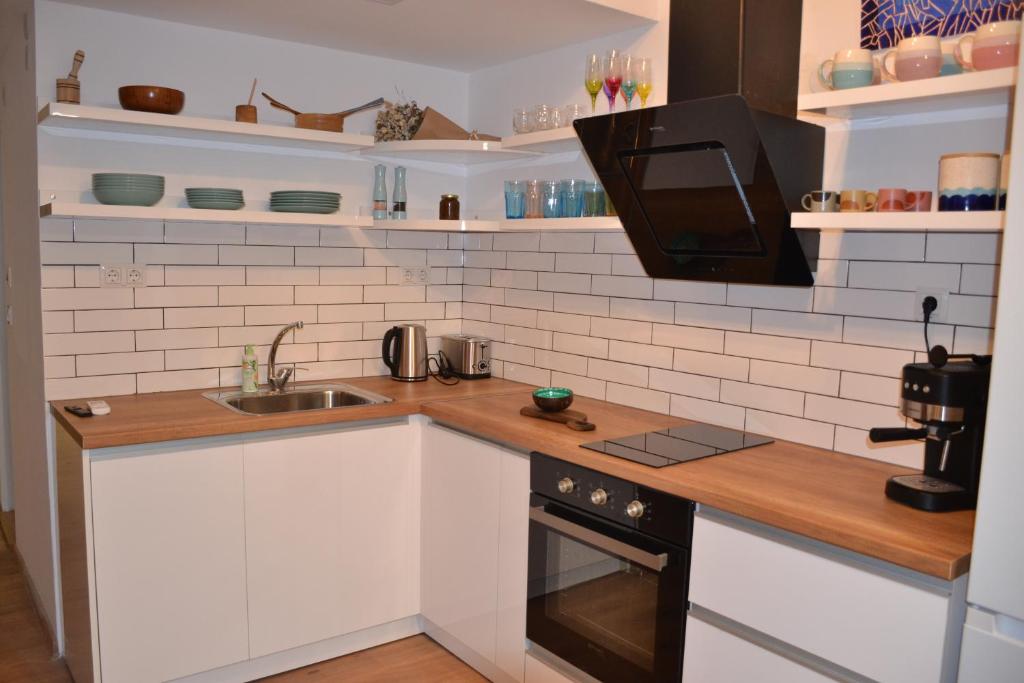 stylish three bed condo photo 2