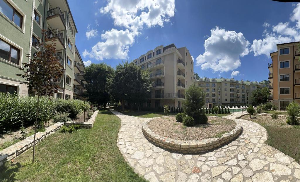 Rabi Park — photo 1