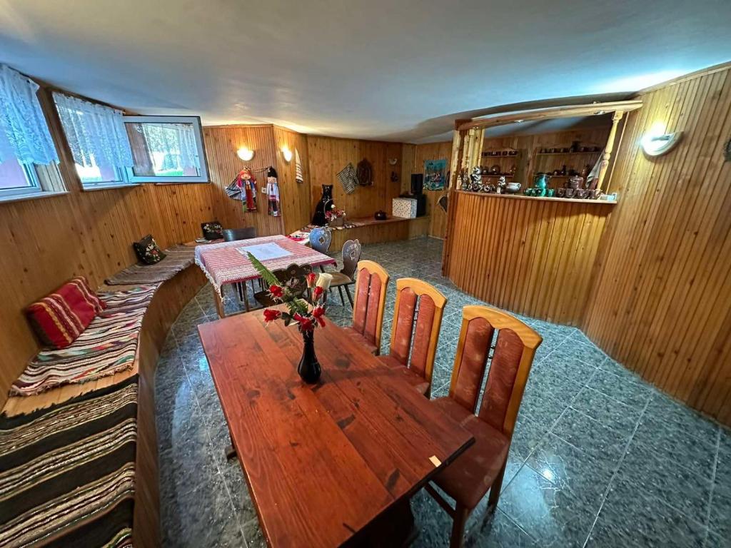 Славина къща photo 3