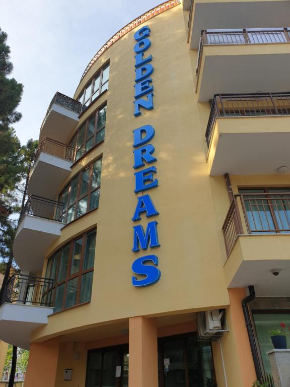 Golden Dreams — photo 1