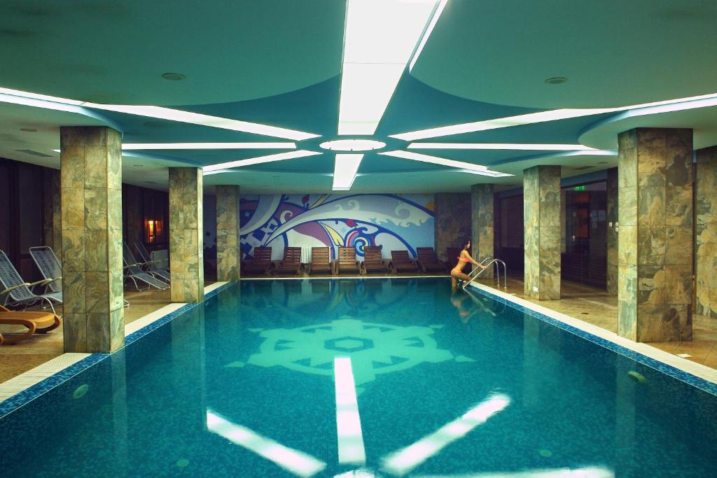 Winslow Infinity Aparthotel photo 2