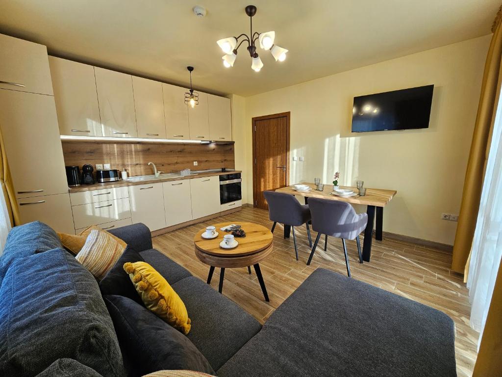 Stylish Getaway in Kosara Bansko Near Ski Lift by Flat Mаnager — photo 1
