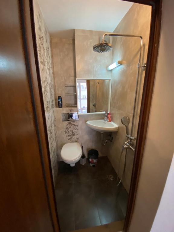 Stylish apartment photo 3