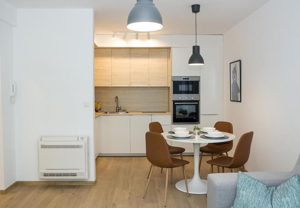 Stylish Retreat High-end Flat Varna Downtown by Flat Mаnager — photo 1
