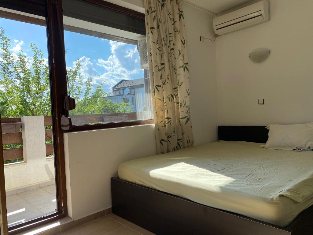 The modern apartment in the ancient city photo 2