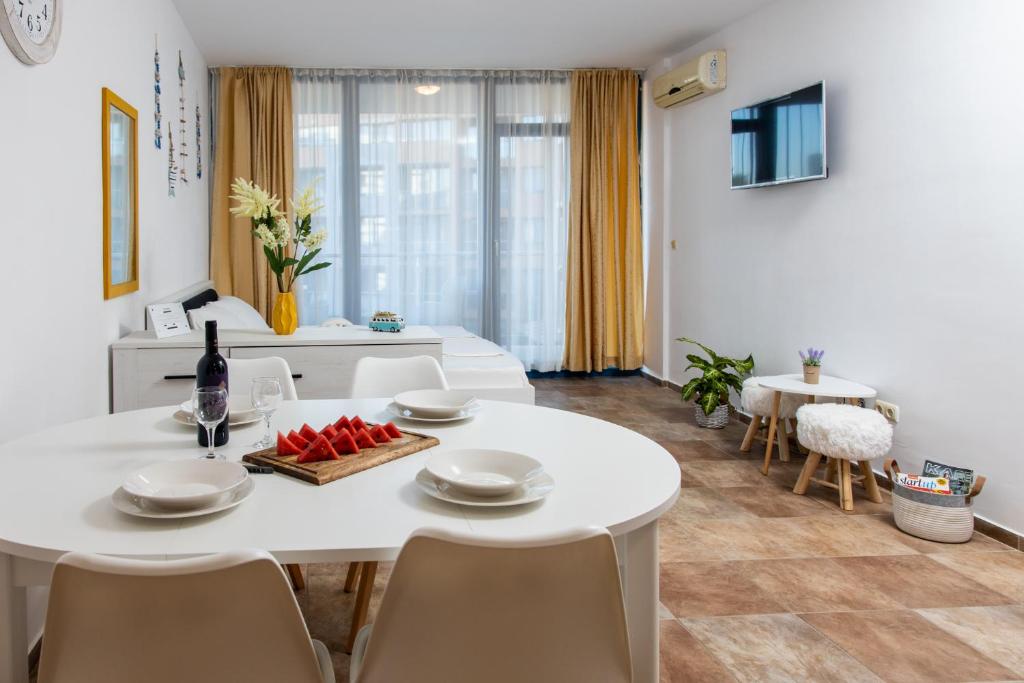 Stylish flat in the TOP centre of Sunny Beach by Flаt Manаger — photo 1