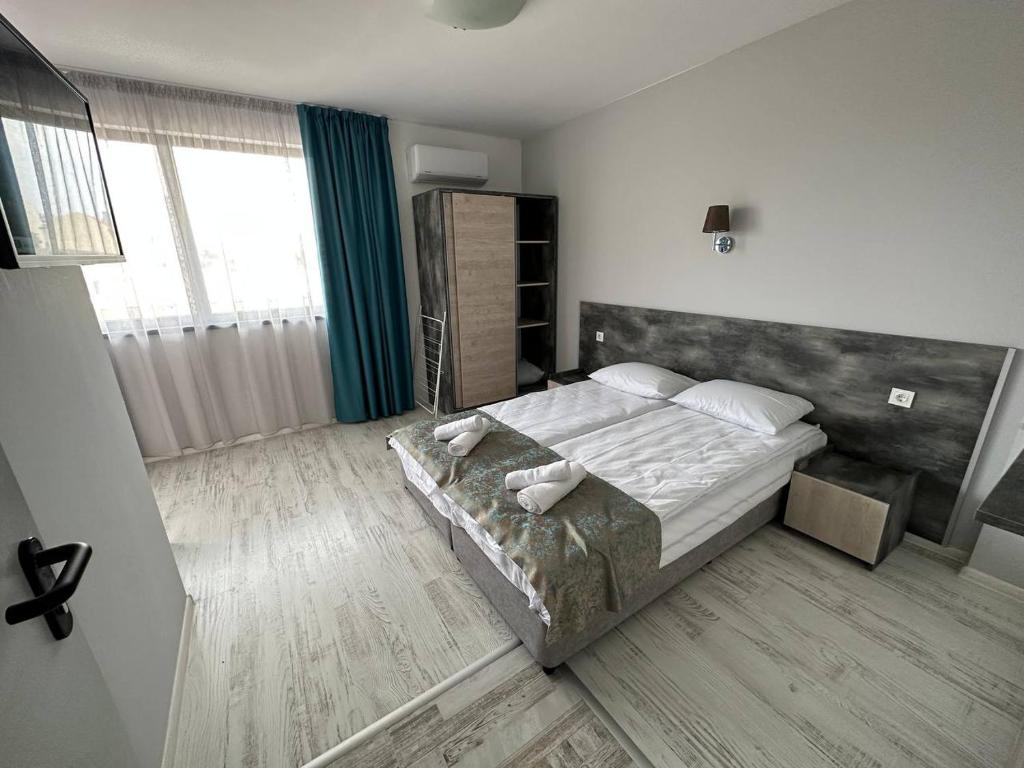 Studios and Apartments Pomorie photo 2