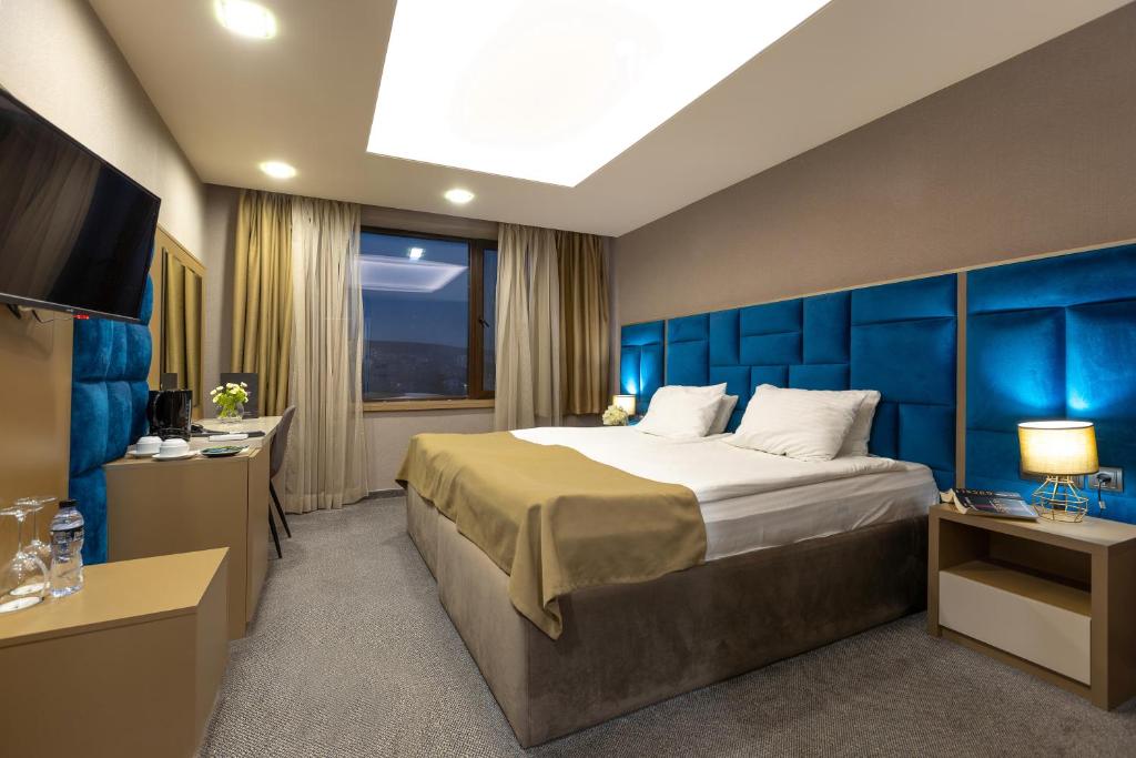 Grand Hotel Shumen — photo 1