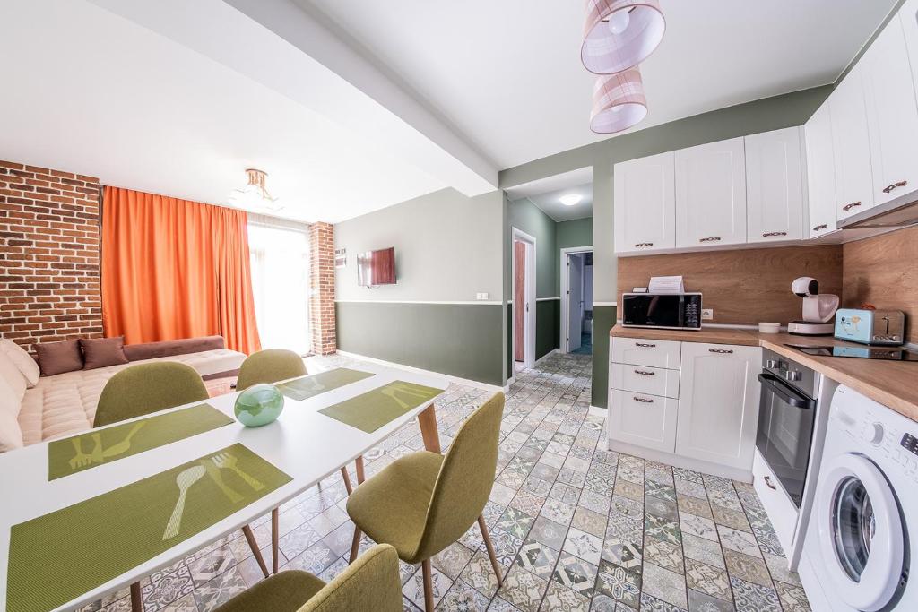Sofia Rococo Life Apartments — photo 1