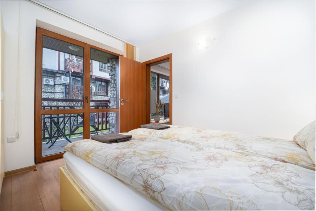 Snow Legend Apartment with terrace photo 2