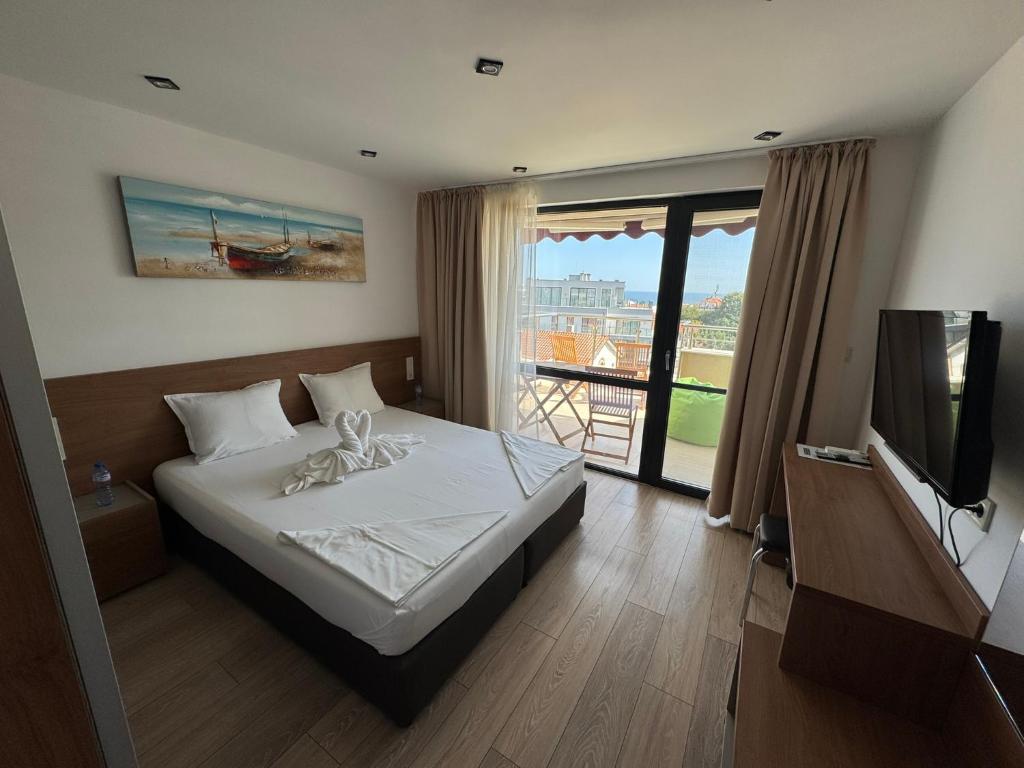 Family Hotel Serenity Palace photo 2