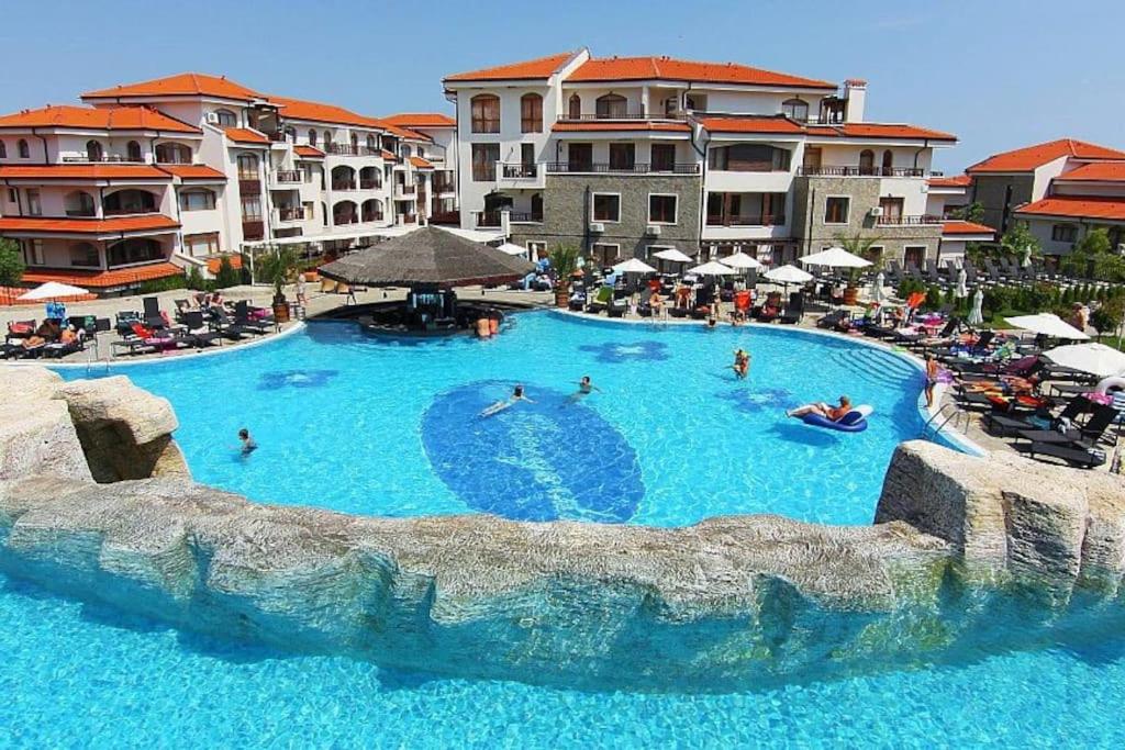 STUNNING VILLA with PRIVATE POOL photo 3