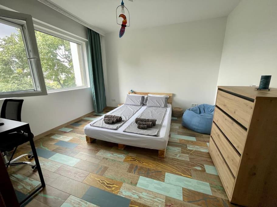 Sunny Seaside Retreat in Burgas photo 2