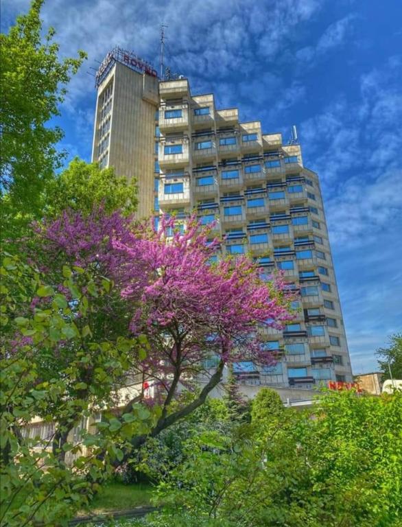 Rovno Hotel — photo 1