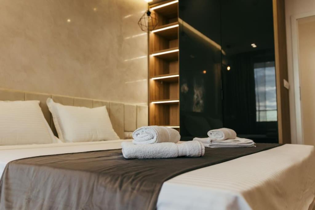 Luxury apartment in Central Park Burgas with amazing view + private parking space photo 2