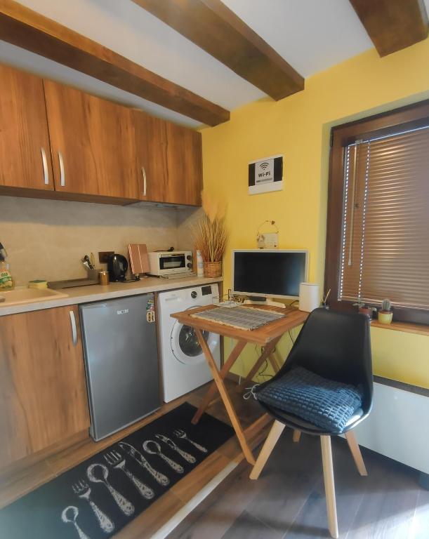 Tiny House in the center of Varna — photo 1