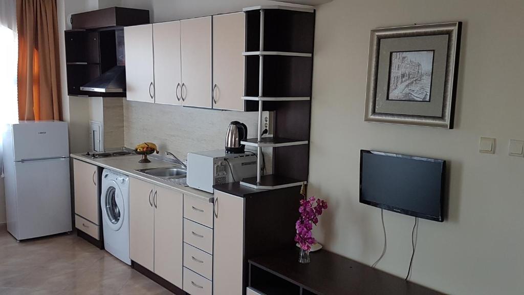 Tashevi Apartments — photo 1
