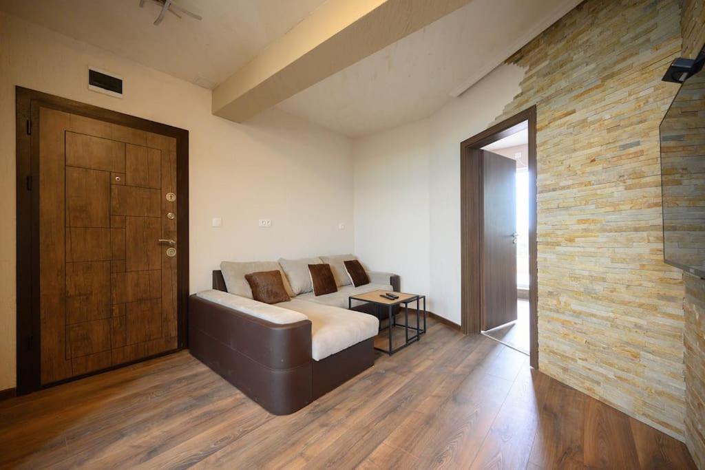 Sunset Luxury Apartment photo 2