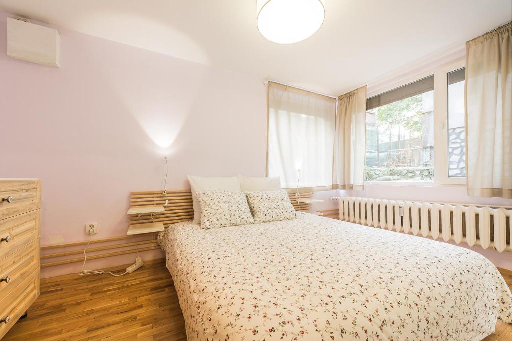 Stylish apartment photo 2