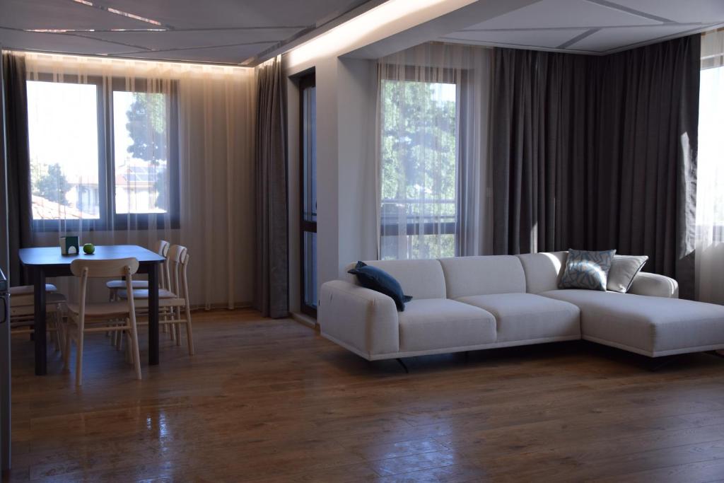 Helen & Friends 3 bedrooms — photo 1