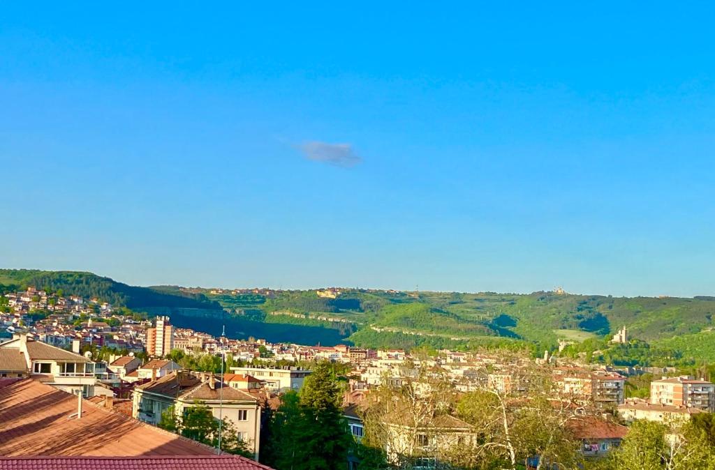 Tarnovo Studios City Center photo 2