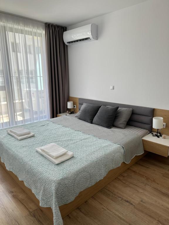 Apartment M photo 2