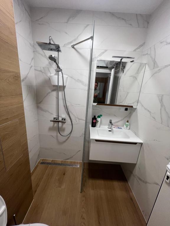 ТОП Апартаменти в Панорама Парк photo 3