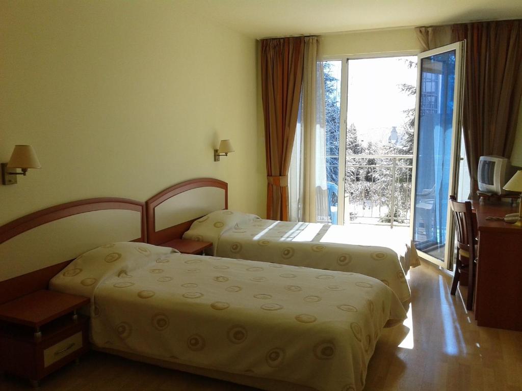 Hotel Astrea photo 2