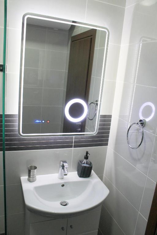 Super Central Luxury Apartments photo 3