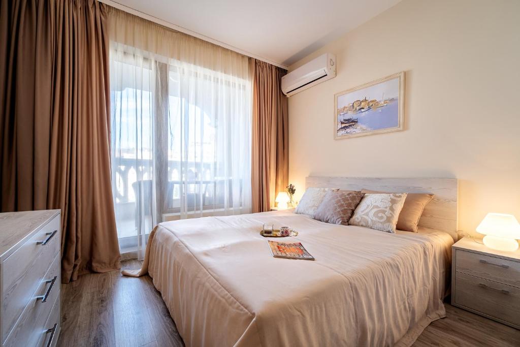 Summertime in Varna South Bay Beach Residence photo 2